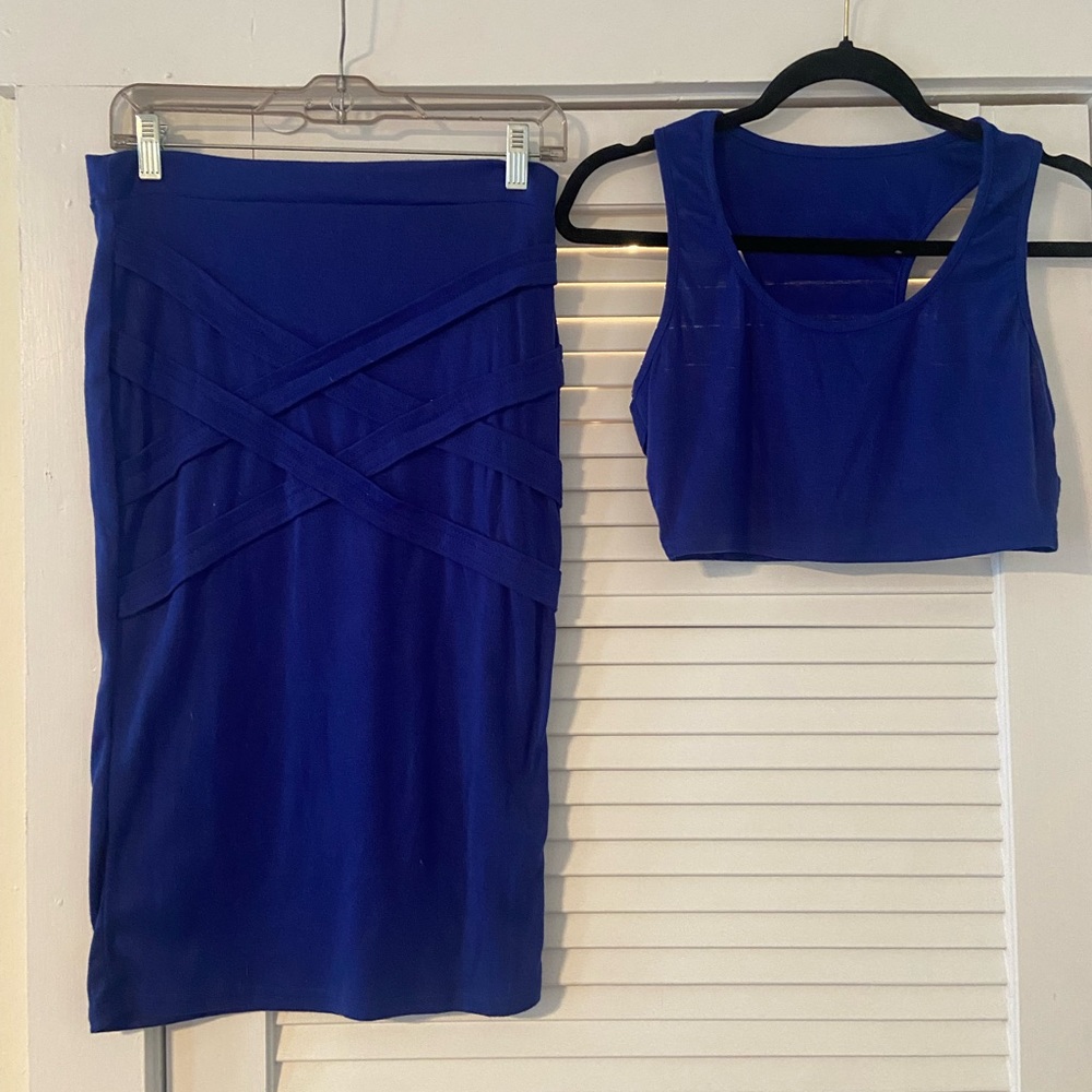 Never worn! Cute skirt set